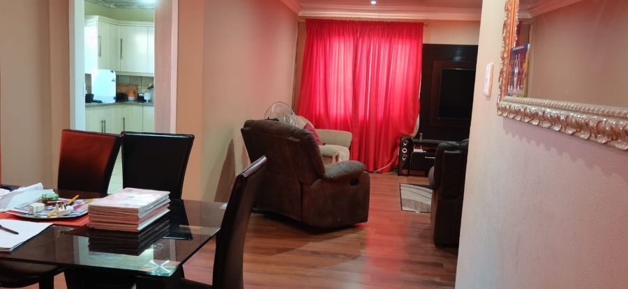 To Let 3 Bedroom Property for Rent in Riebeeckstad Free State